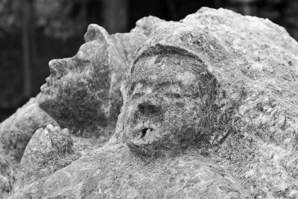 zoom-nb-005.jpg - Sisteron - Un Autre Regard - part 1. Sculpture au plan d'eau