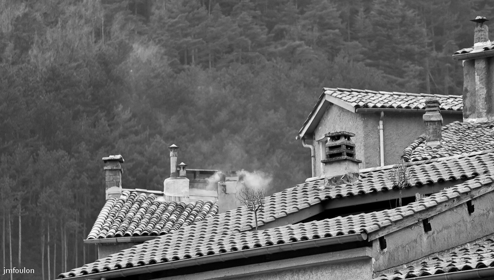 zoom-nb-007.jpg - Sisteron - Un Autre Regard - part 1. Sur les toits