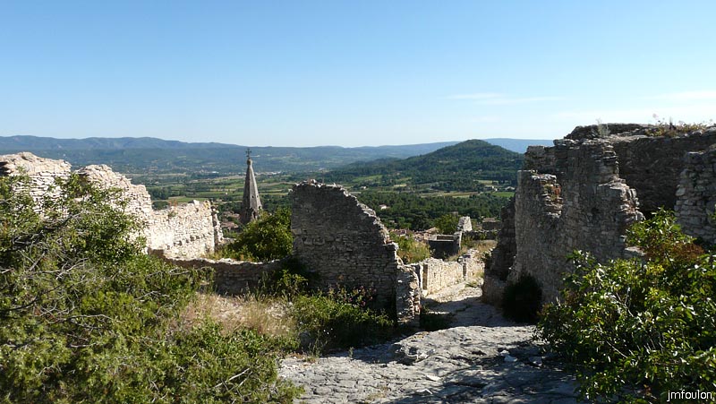 st-saturnin-23.jpg - Vestiges de l'ancien village ( 1056 )
