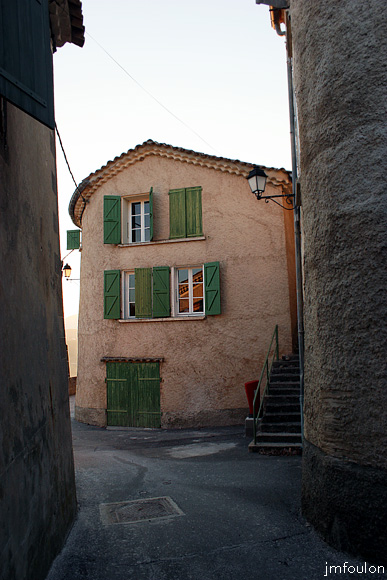 theze-32web.jpg - Théze - Rue au Sud du village