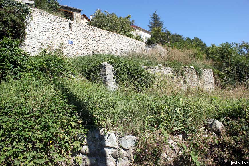 theze-36web.jpg - Théze - Le Balcon de la fournaise au Sud/Est du village