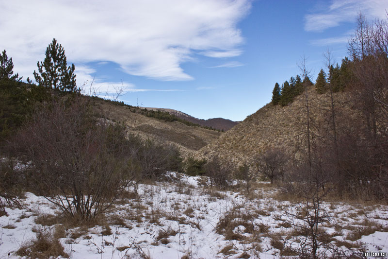 tour-du-puy-012.jpg - Le sentier au niveau du Ravin du Lauzet