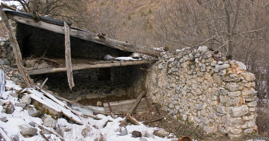 tour-du-puy-023.jpg - La même ruine (intérieur)