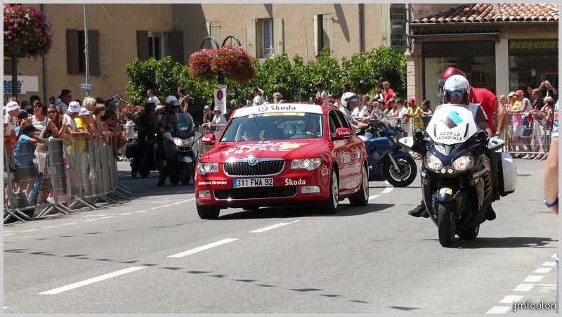 tour-france-242web.jpg - 12h45 Départ de la course