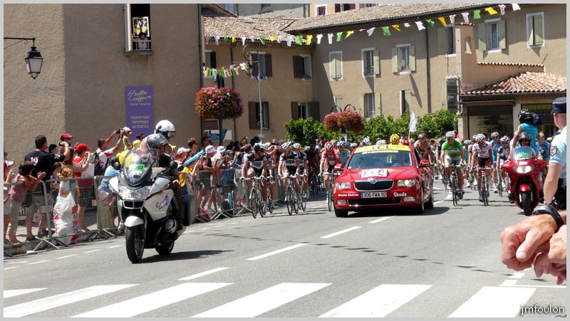 tour-france-246web.jpg - 12h45 Départ de la course