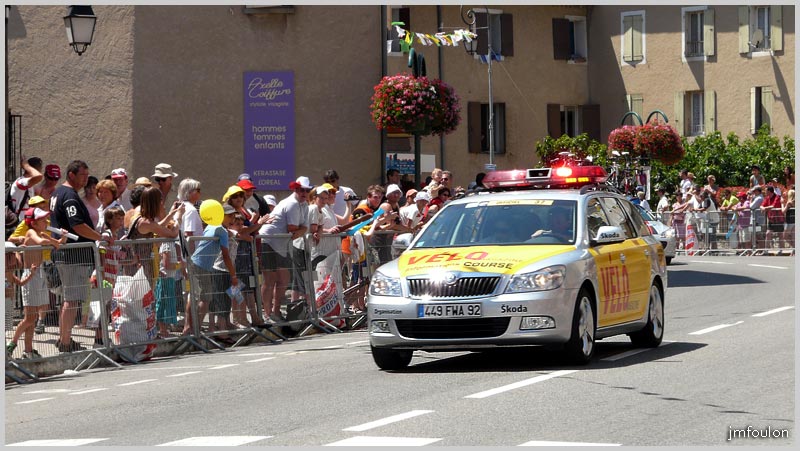 tour-france-264web.jpg - 12h45 Départ de la course