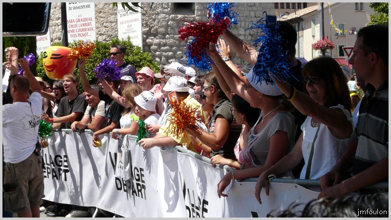 tour-france-44web.jpg - Le public, aux ordres !