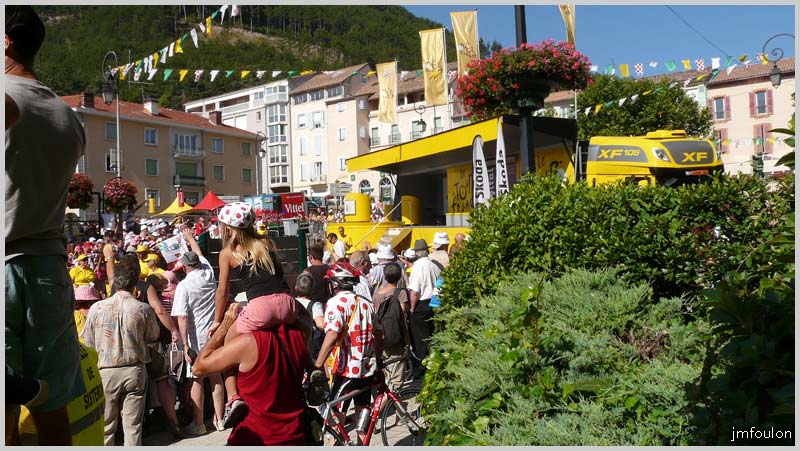 tour-france-03web.jpg - Le Podium et le public