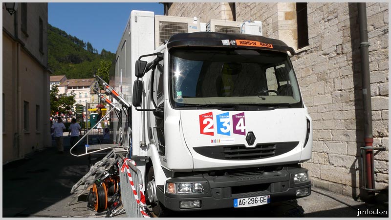 tour-france-12web.jpg - Camions de régie de France Télévision