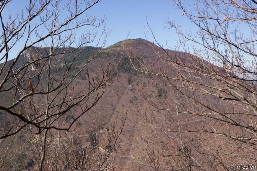 caire-tr-fistoire_30.jpg - Montagne de Peynier (1368 m)