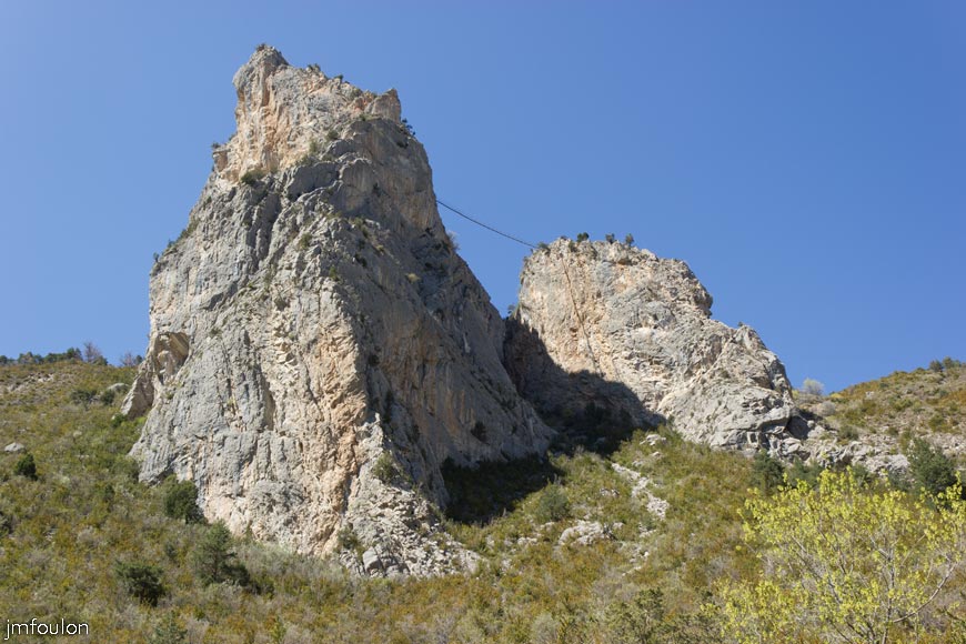 caire-tr-fistoire_48.jpg - La Fougère - Site de la Via Ferrata de la Grande Fistoire. On aperçois la passerelle