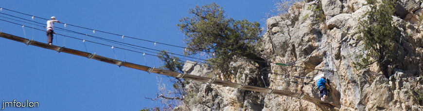 caire-tr-fistoire_50.jpg - Zoom sur La passerelle