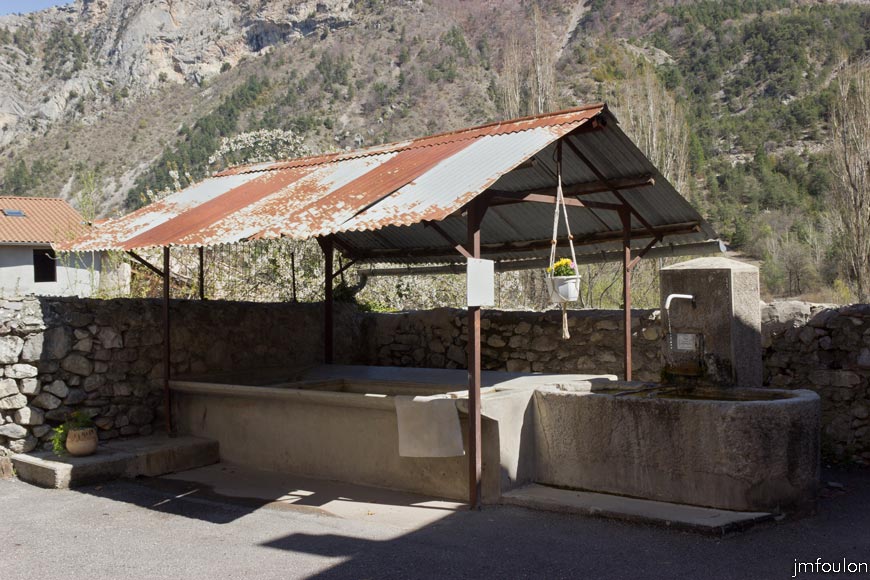 caire-tr-fistoire_56.jpg - Le Caire - Le lavoir
