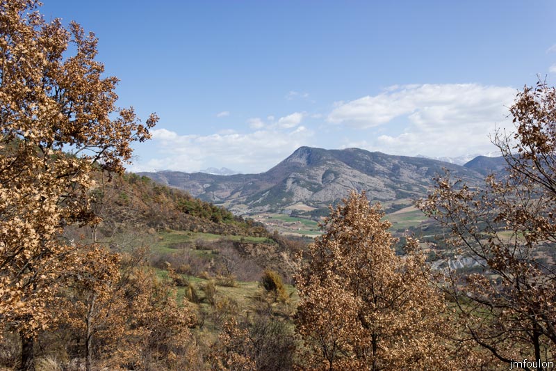 tour-tete-pape-42.jpg - Vue vers l'Est (vue à contresens de la marche)