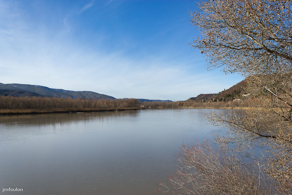 tr-lac-chateau-16.jpg - Le lac depuis l'Escale