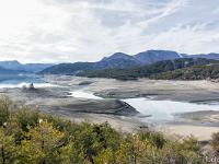 Lac de Serre-Ponçon  Vue sur le lac et la chapelle Saint Michel ou nous allons nous rendre