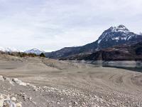 Lac de Serre-Ponçon  Morgon depuis le lit du lac