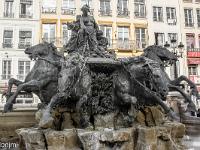 Lyon - 3 janvier 2024  Lyon - fontaine Barhtoldi - Elle a été réalisée par le sculpteur Frédéric Auguste Bartholdi et inaugurée en 1892. Pour en savoir plus : https://fr.wikipedia.org/wiki/Fontaine_Bartholdi ...