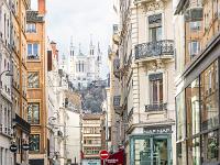 Lyon - 3 janvier 2024  Lyon - Au loin, ND de Fourvière.