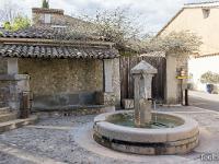 Mison Village  Le lavoir et la fontaine