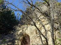 Les paysages  Petit habitat troglodyte dit la « Pétête » 1/3