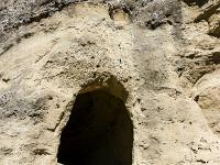 Les paysages  Petit habitat troglodyte dit la « Pétête » 2/3