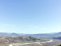 Les paysages  Au loin vers la gauche, la montagne de la Baume et Sisteron