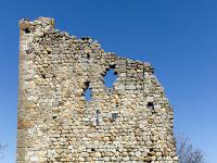 Vestiges du château de Châteauneuf de Chabre - XIIIe  Façade Ouest du donjon