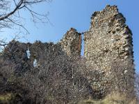 Vestiges du château de Châteauneuf de Chabre - XIIIe  Façades Ouest et Nord vues de l'intérieur