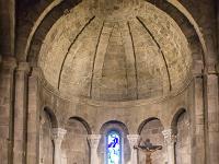 Plateau de Ganagobie (04)  Monastère ND de Ganagobie - Le coeur et ses six colonnes ...