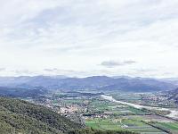 Plateau de Ganagobie (04)  Les ruines du viilage de villevieille - Vue depuis la tour de guet 2/2 ...