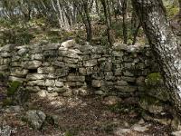 Plateau de Ganagobie (04)  Les ruines du viilage de villevieille - Autres vestiges ...