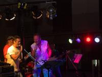 Rues en Fête - Sisteron 12 août 2015  Bar Henry - Blue Jean's à fait chanter !