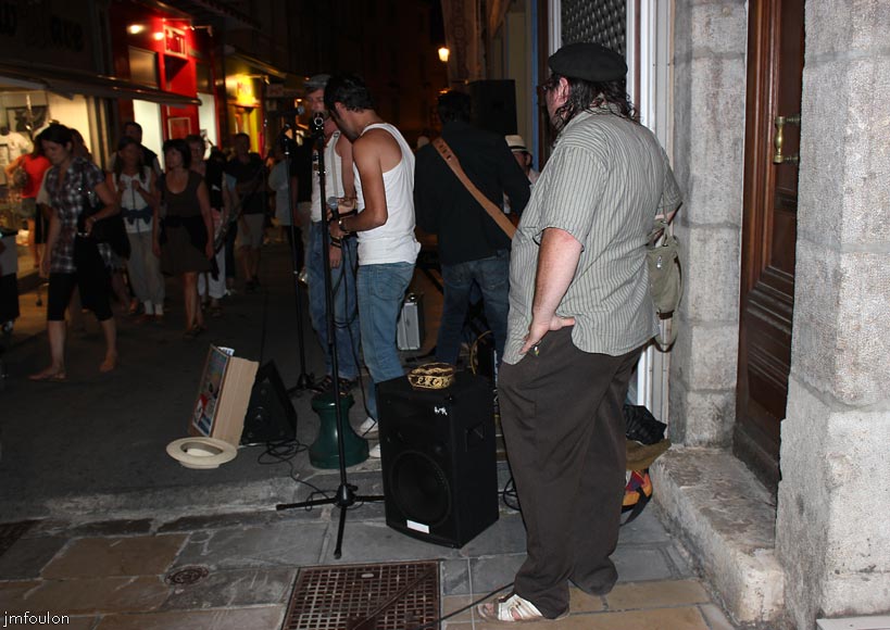 mr-machin-1.jpg - Monsieur Machin - Rue Droite Haute