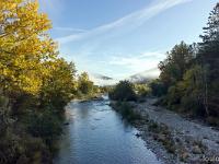Sacrée Méouge - Edition 16  La Méouge à Barret au pont de l'Ubac. Au loin les gorges ...