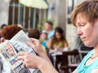 forcal-la-provence  Le journal en terrasse ! (Forcalquier)