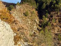 Sisteron - Ancienne route Napoléon  Autre vue de l'ancienne route d'Entrepierres