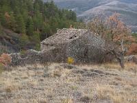 Sisteron - Ancienne route Napoléon  Une autre ruine un peu plus au Sud