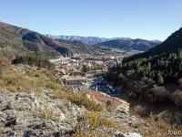 Sisteron Collet  Sisteron centre et les quartiers du Gand au loin à droite et des Combes au 1er plan depuis le Collet