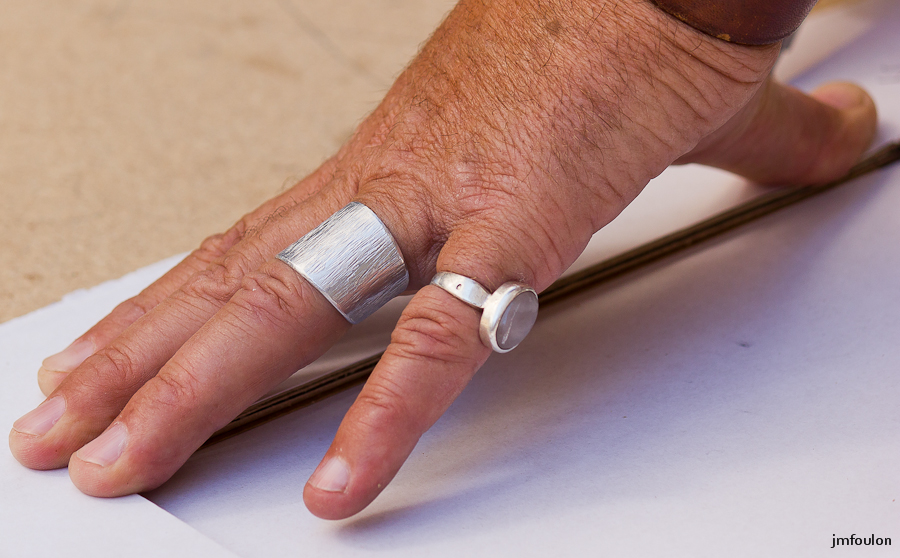 jes-3.jpg - La main de l'artiste !