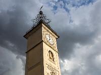 Sisteron - Vues diverses  Tour de l'horloge sous un ciel d'orage 1/2