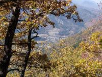Tour du cirque de Valbelle  En bas, Les Escoffiers d'ou je viens. J'arrive au Pas de Peipin