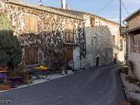 Eygalayes  Rue dans le village