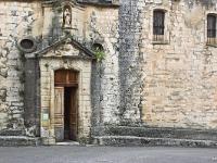 venasque-004-2  Vénasque - Église romane Notre-Dame. Enrée Sud