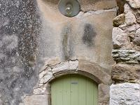 venasque-030-2  Vénasque - Porte et son lampadaire !