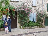 venasque-033-2  Vénasque - Grand'rue