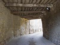 venasque-037-2  Vénasque - Passage couvert en passant Le Portail