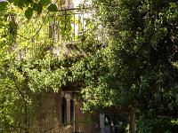 Barret-de-Lioure - Drôme  Intérieur du village de l'autre côté de la porte ...