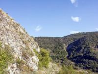Barret-de-Lioure - Drôme  Autre vue sur la Clastre ...