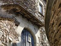 Beaumont- Cévenne ardéchoise  Ruelle typique avec son dallage d'origine